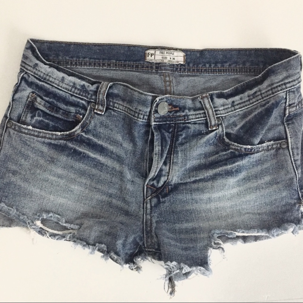 Free People Denim Shorts 🌿